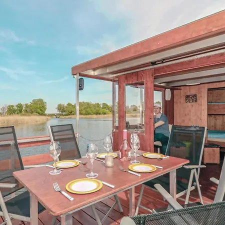 Awesome Ship In With Kitchen Botel