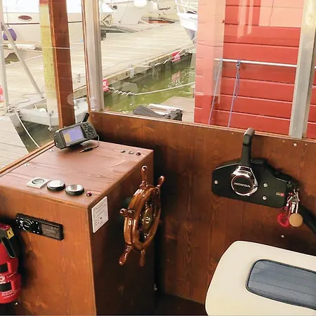 Awesome Ship In With Kitchen